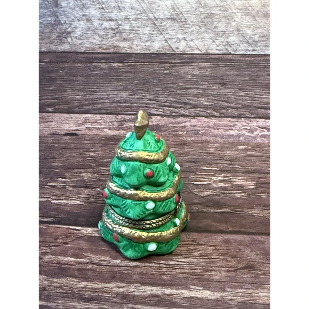 Vintage Hand Painted Ceramic Green Christmas Holiday Tree Gold Star Trinket Box